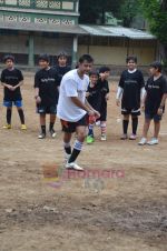 Vatsal Seth at Men_s Helath fridly soccer match with celeb dads and kids in Stanslauss School on 15th Aug 2011 (65).JPG